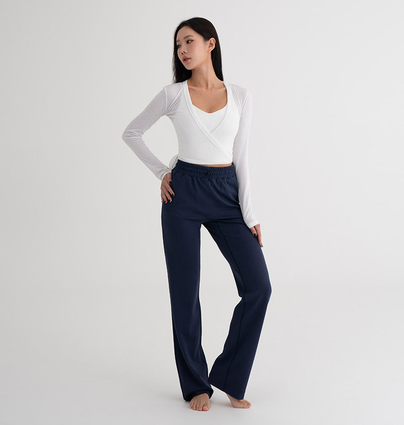 Stitch Back Point Slim Pants