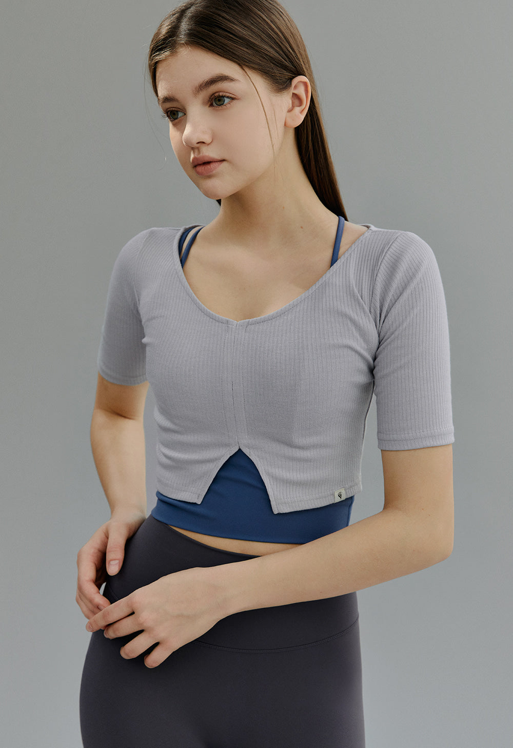 V-line Ribbed Crop Sleeve